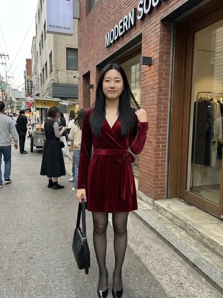 Christmas party outfit try-on: plan your festive look